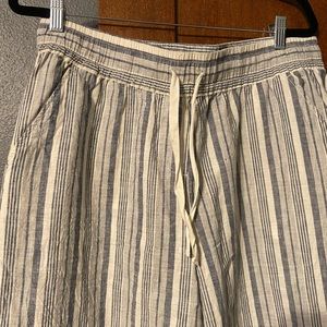 Women’s casual pants